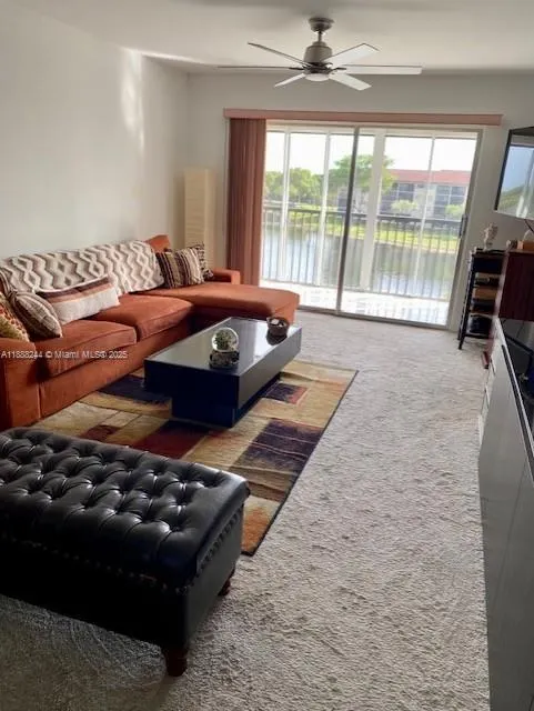 13800 SW 14th St, #409C