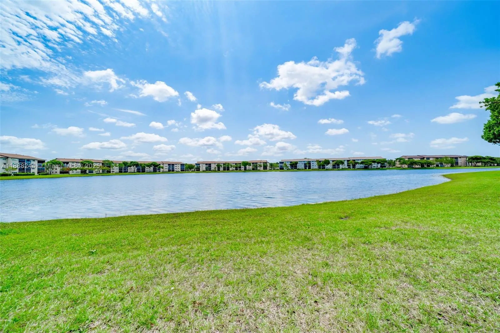 13800 SW 14th St, #409C
