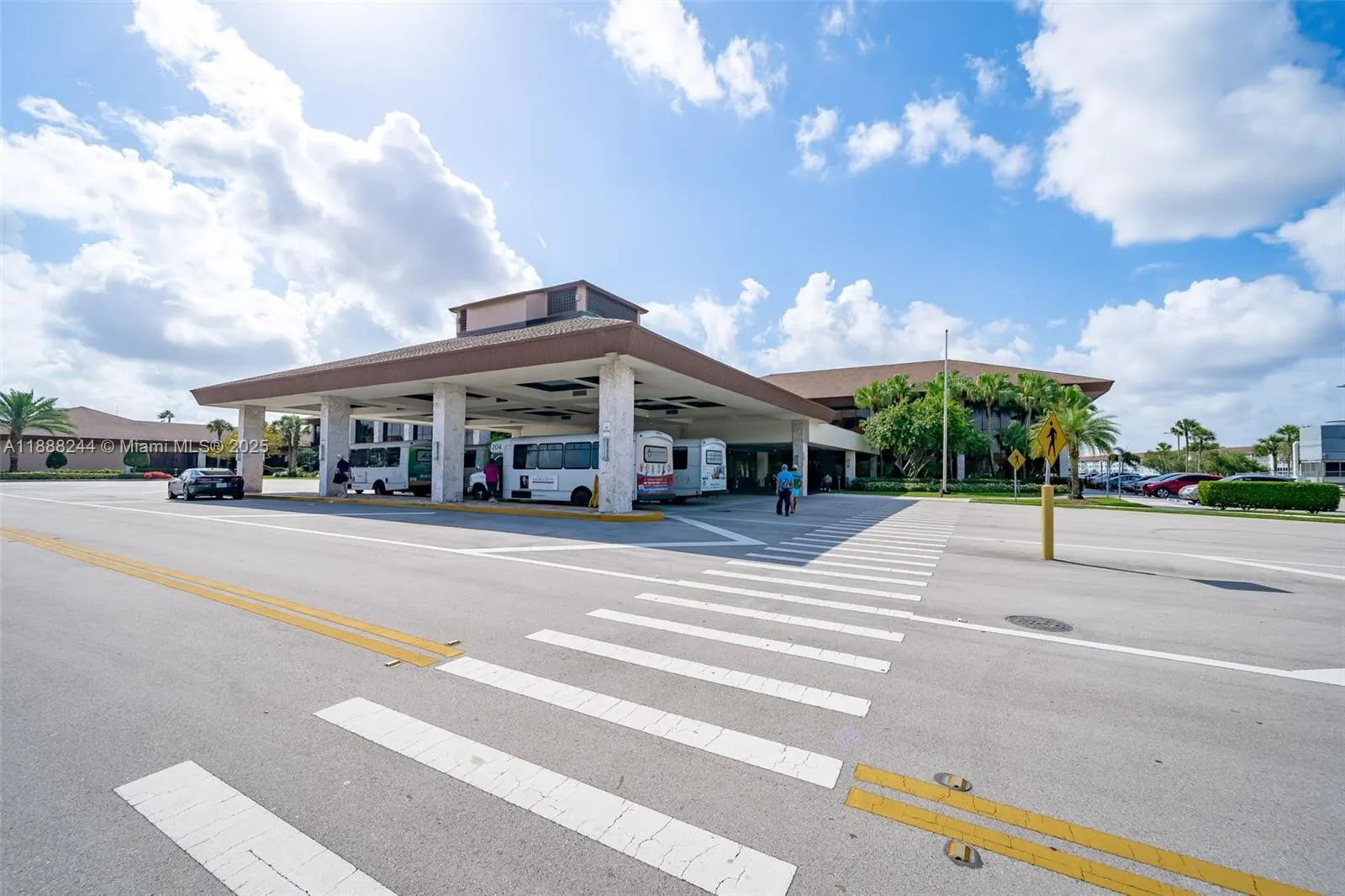 13800 SW 14th St, #409C