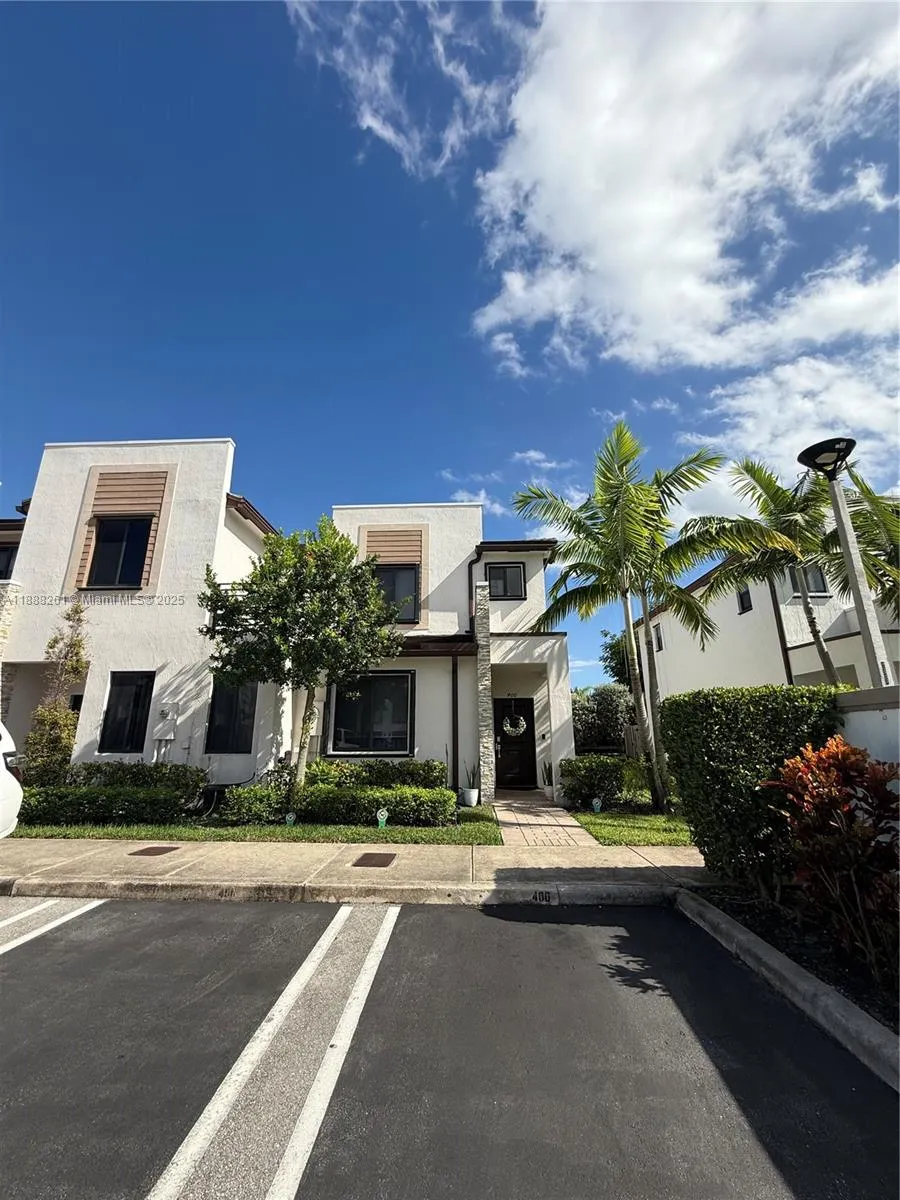 400 NE 208th Ter, #400