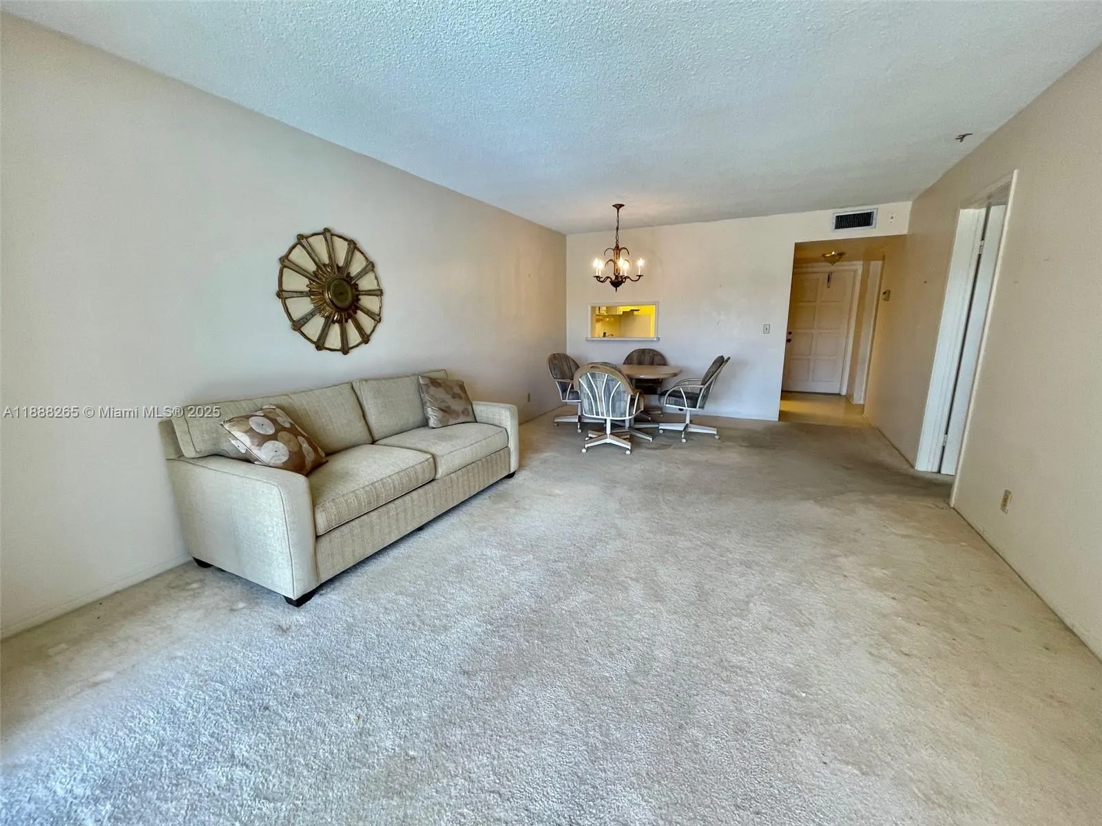 1101 Hillcrest Ct, #307