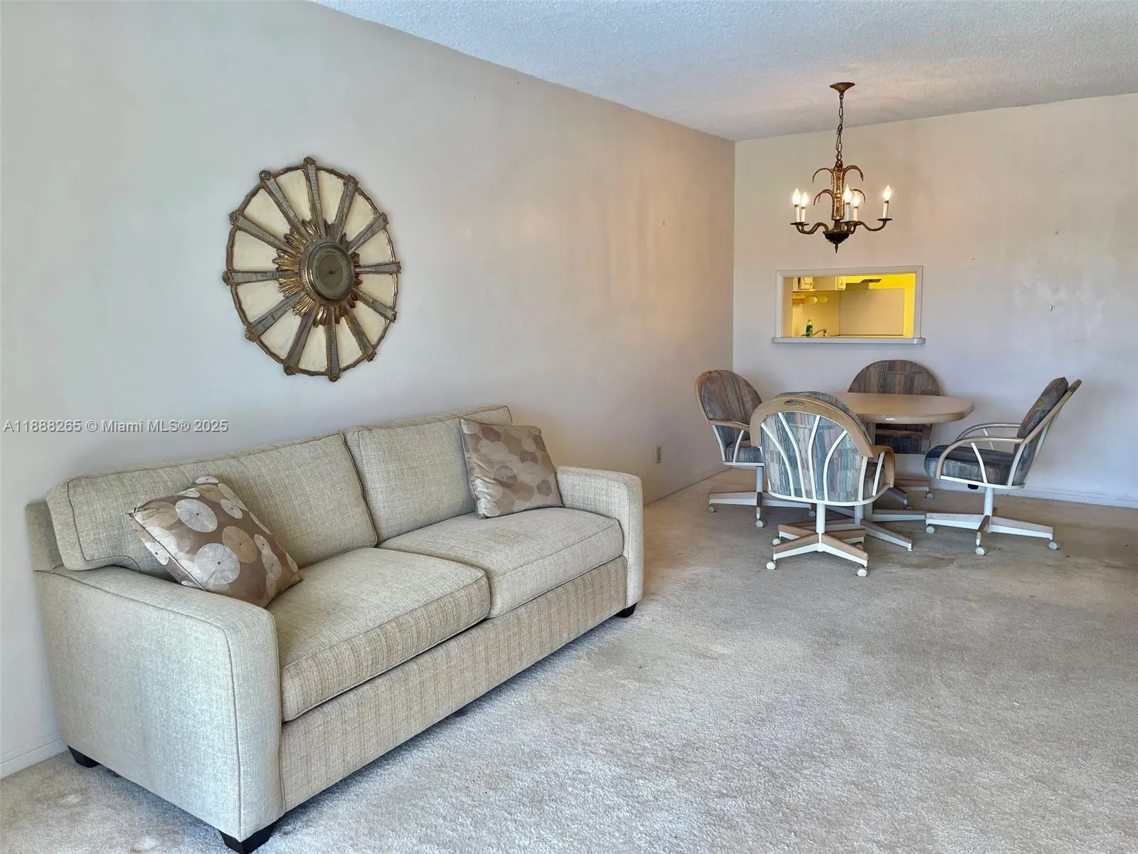 1101 Hillcrest Ct, #307