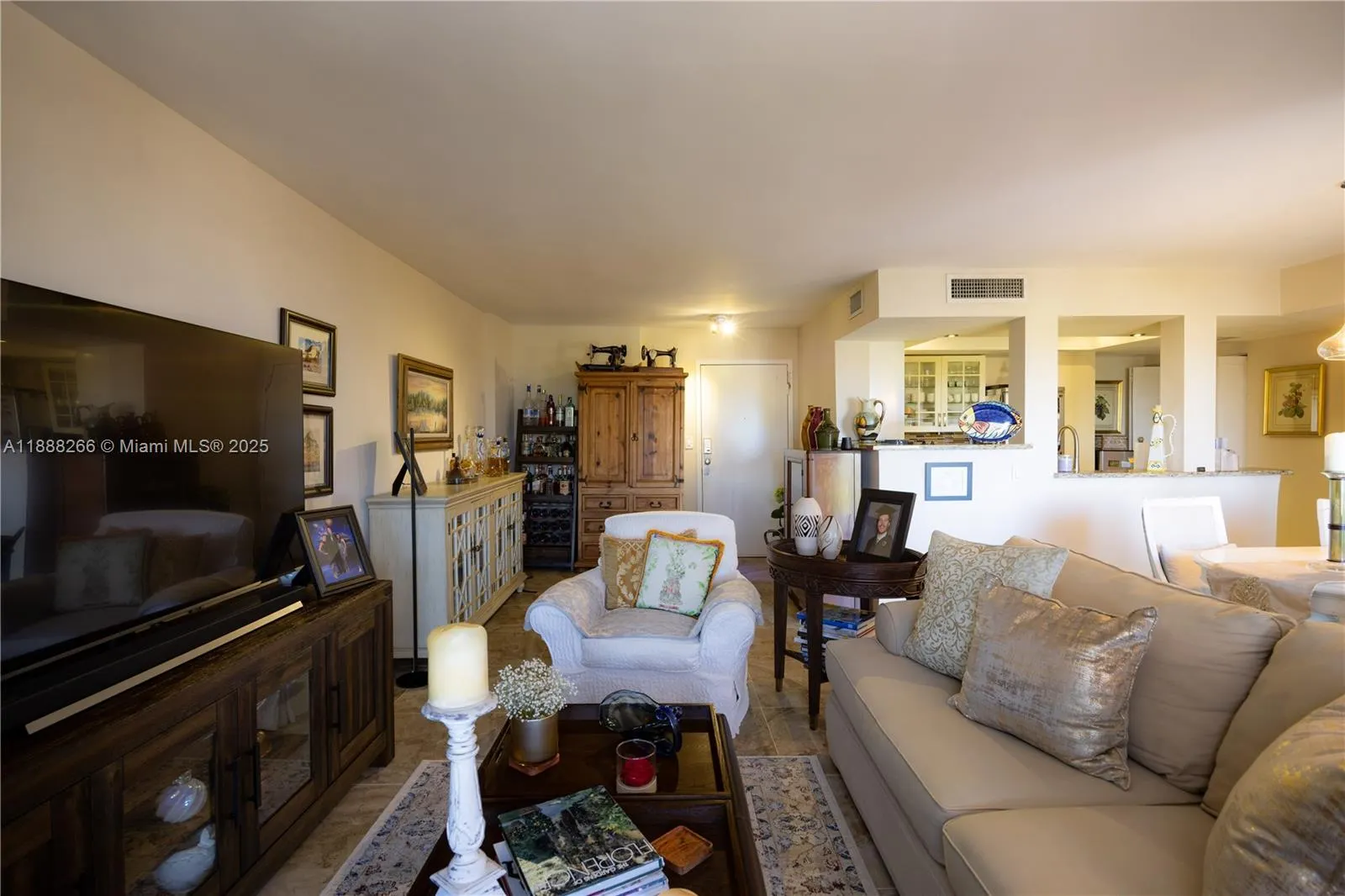 1600 SE 15th St, #601