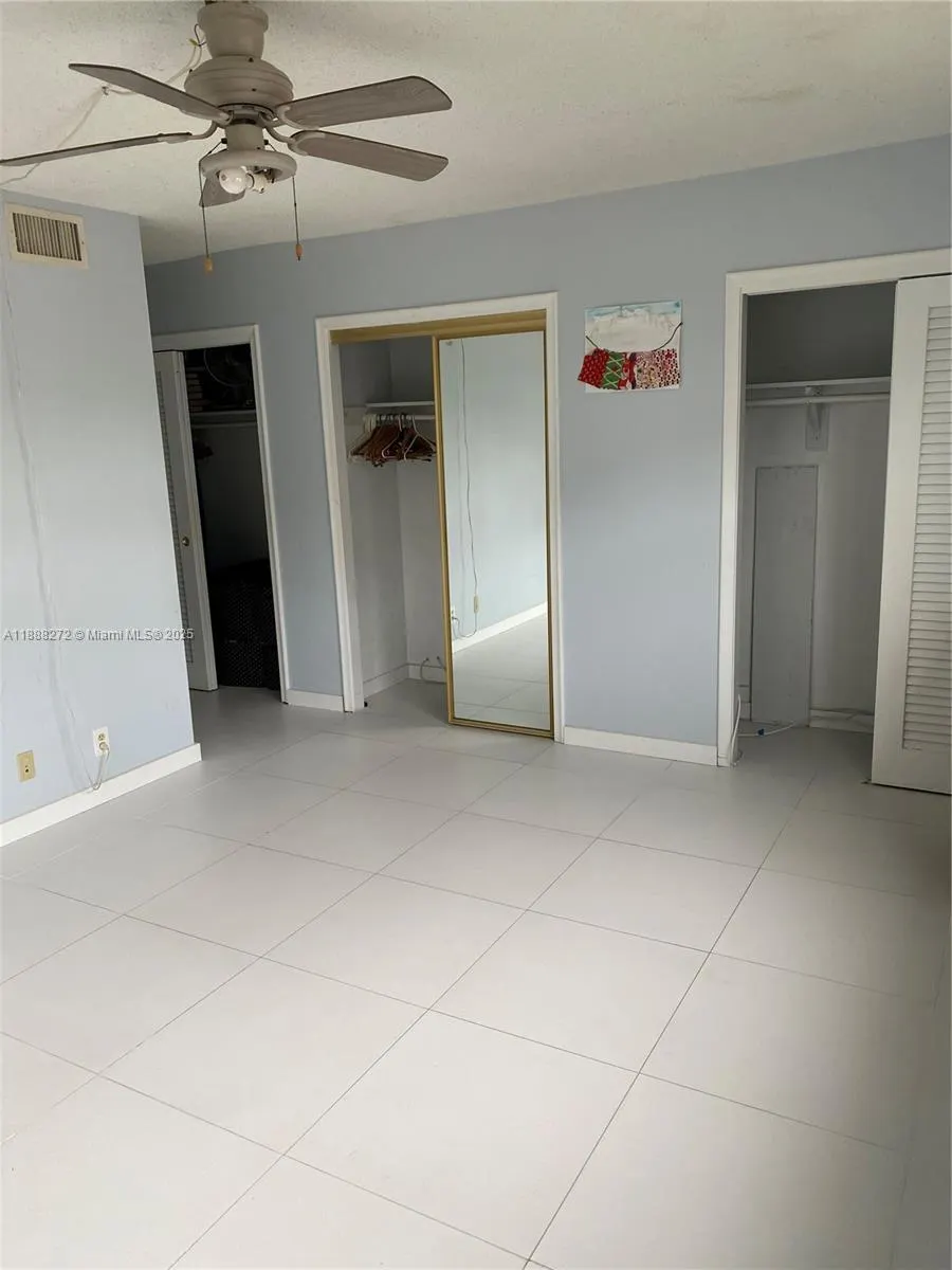 610 NE 12th Ave, #308