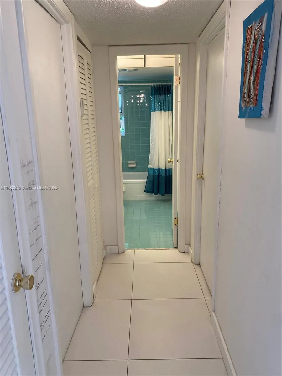 610 NE 12th Ave, #308