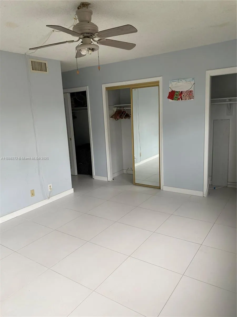 610 NE 12th Ave, #308