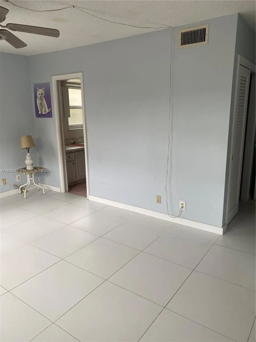 610 NE 12th Ave, #308
