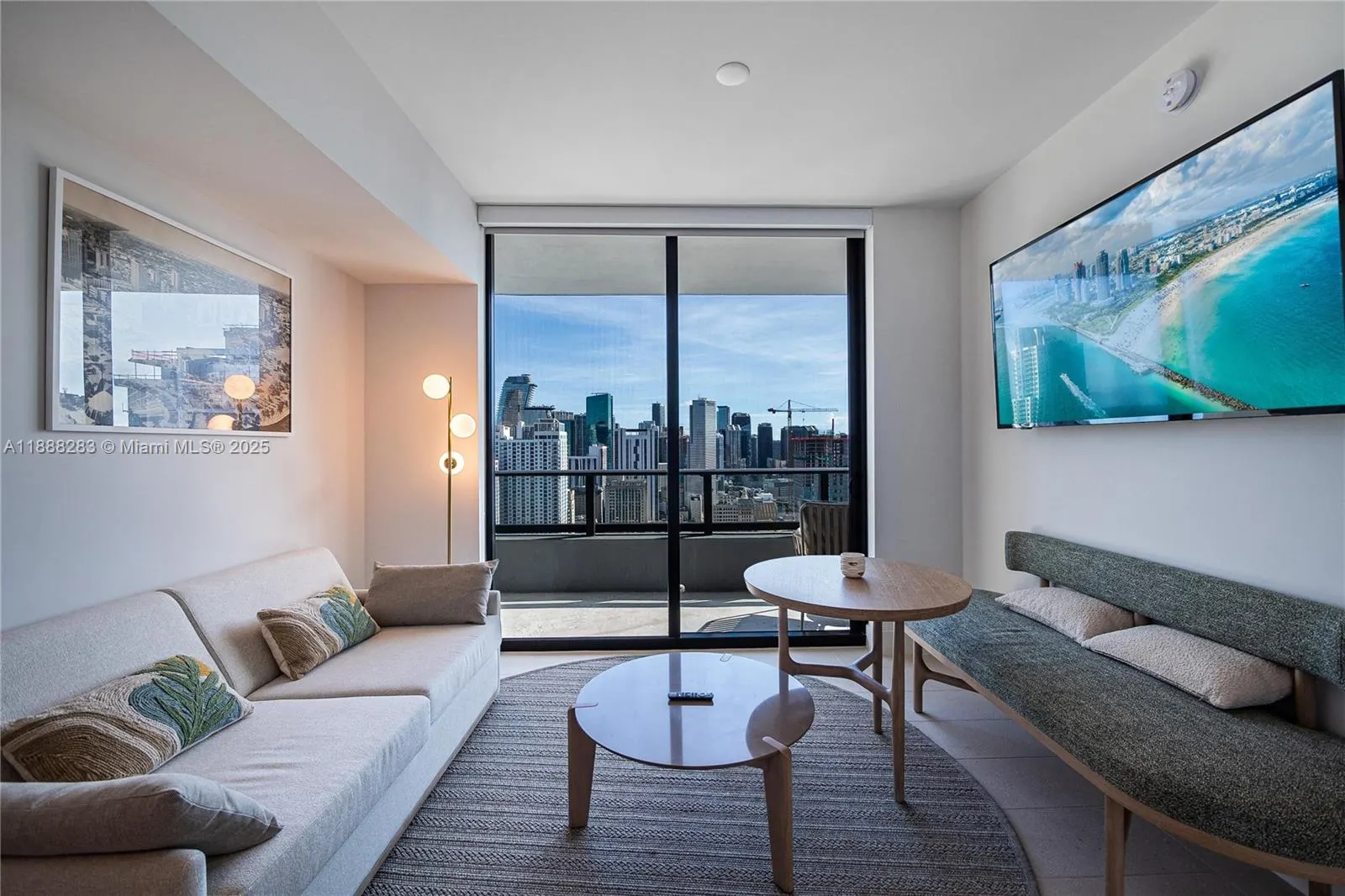 601 NE 1, #3214