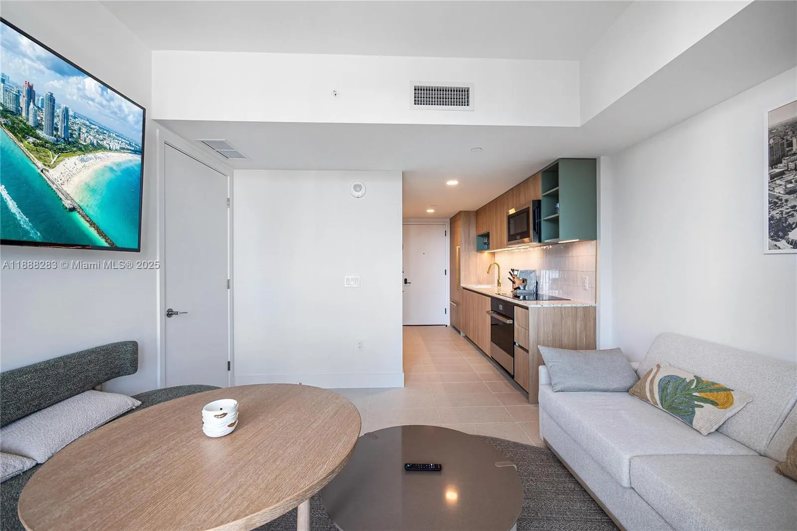 601 NE 1, #3214