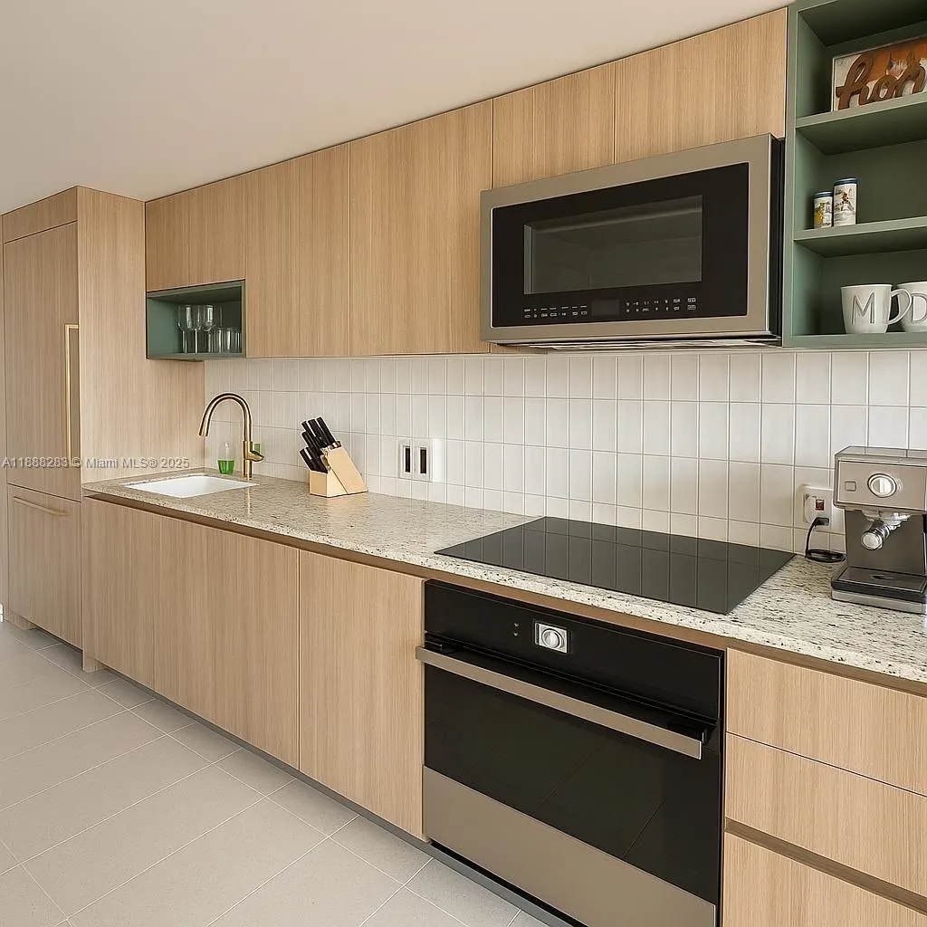 601 NE 1, #3214