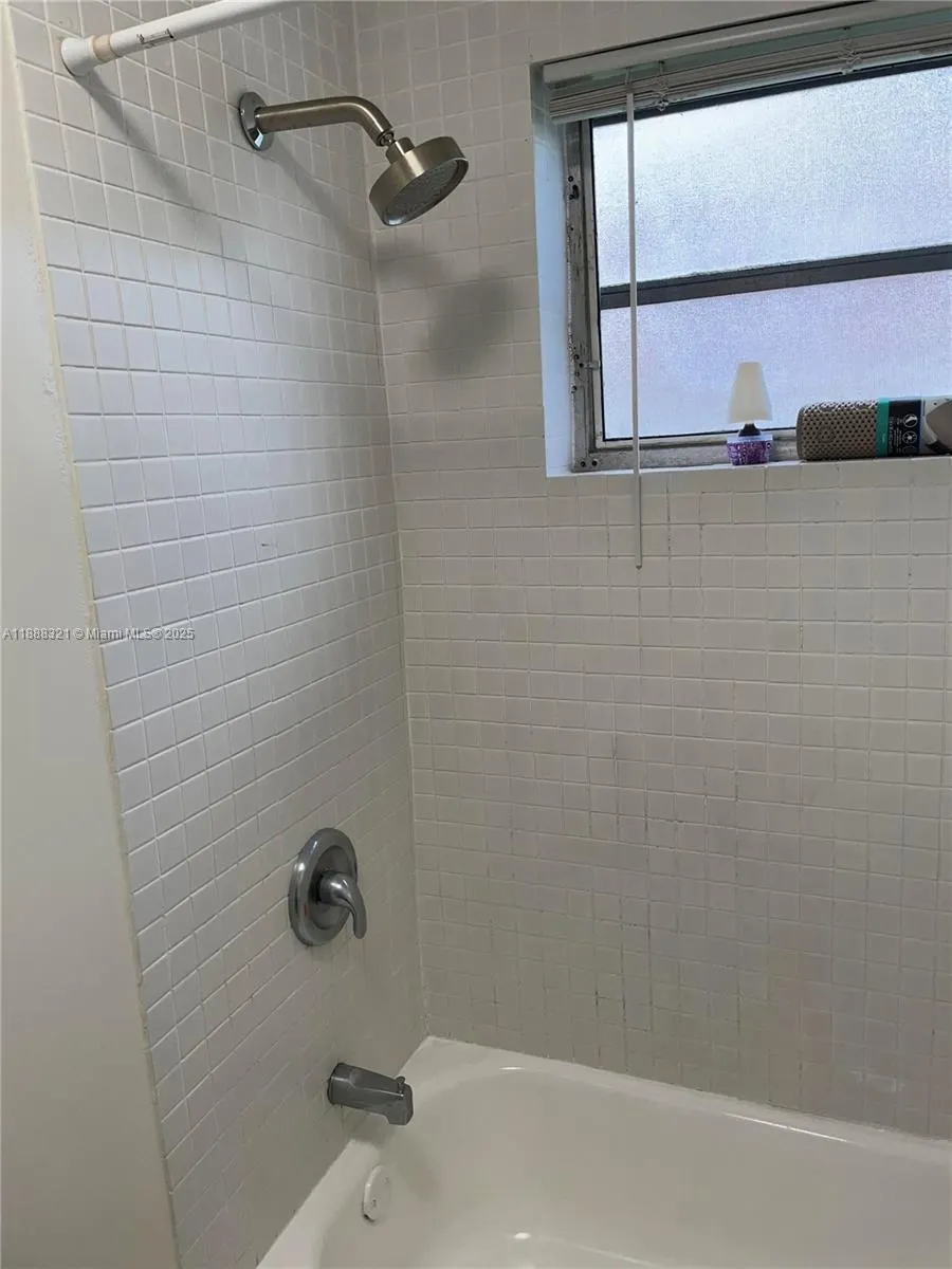 1450 Atlantic Shores Blvd, #109