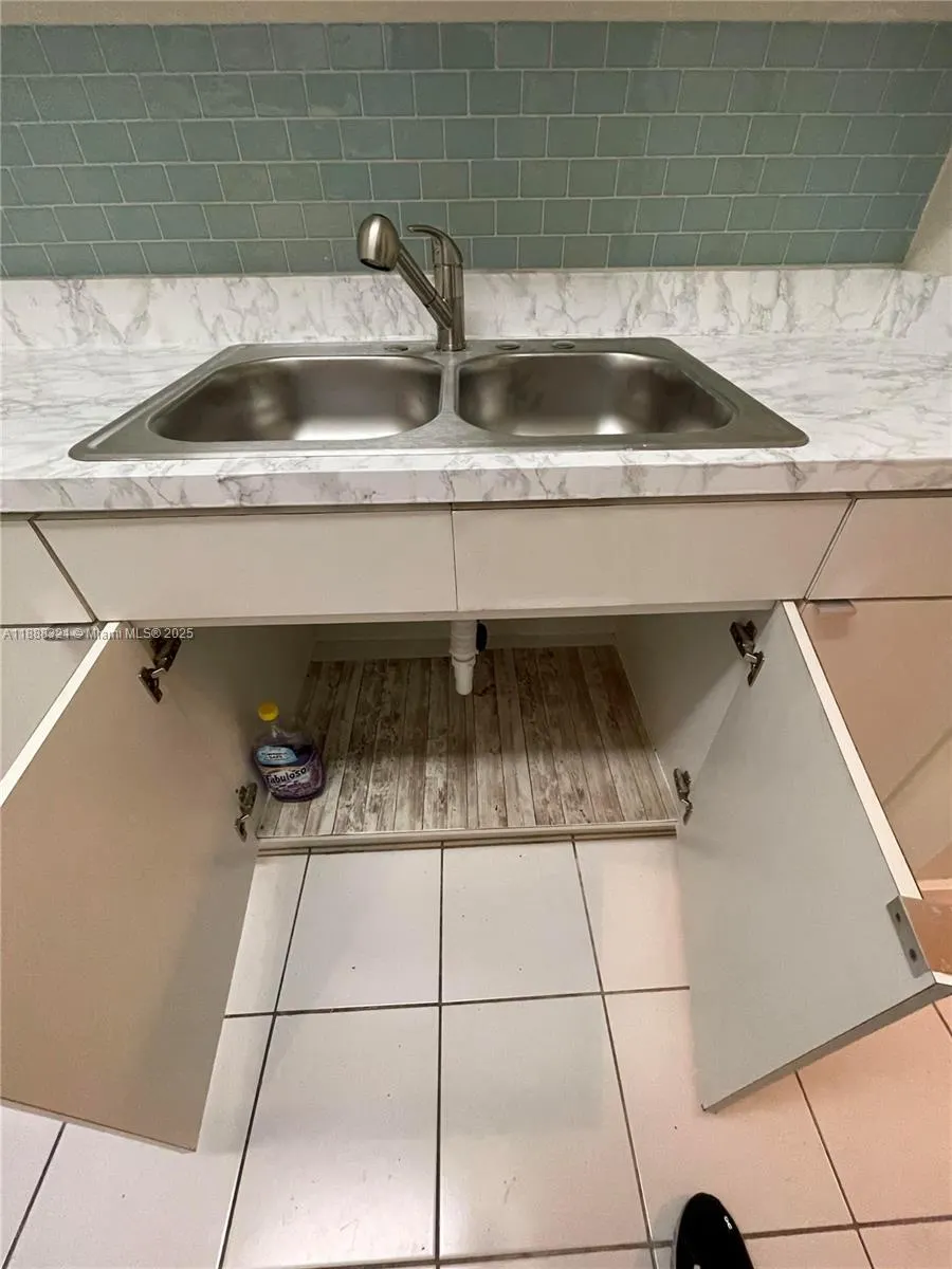 1450 Atlantic Shores Blvd, #109