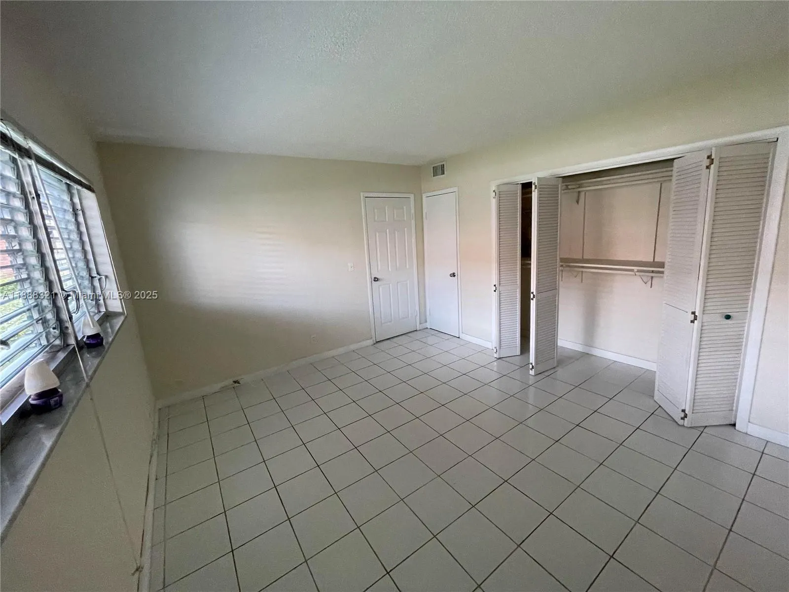 1450 Atlantic Shores Blvd, #109
