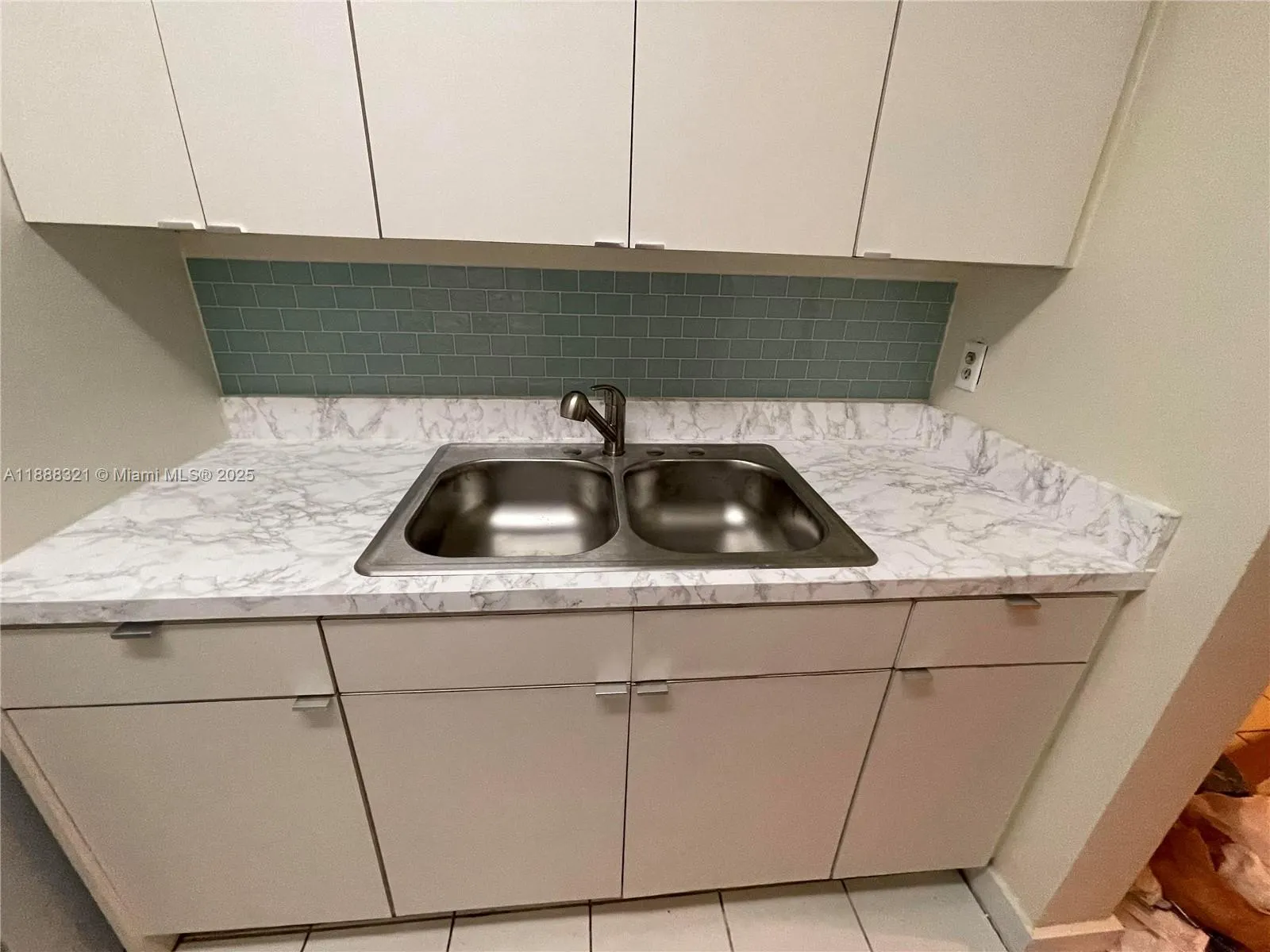 1450 Atlantic Shores Blvd, #109
