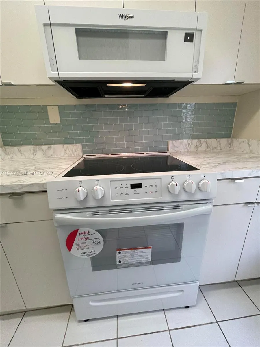 1450 Atlantic Shores Blvd, #109