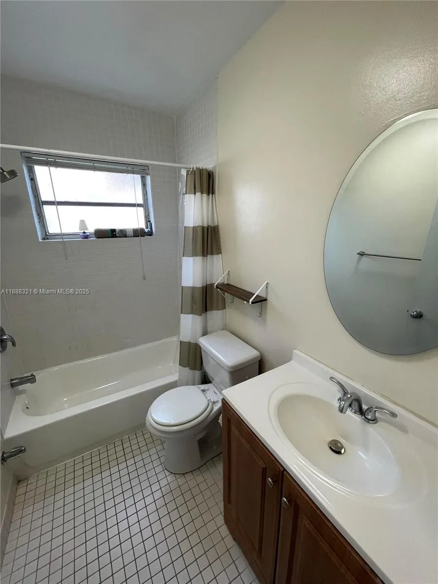 1450 Atlantic Shores Blvd, #109