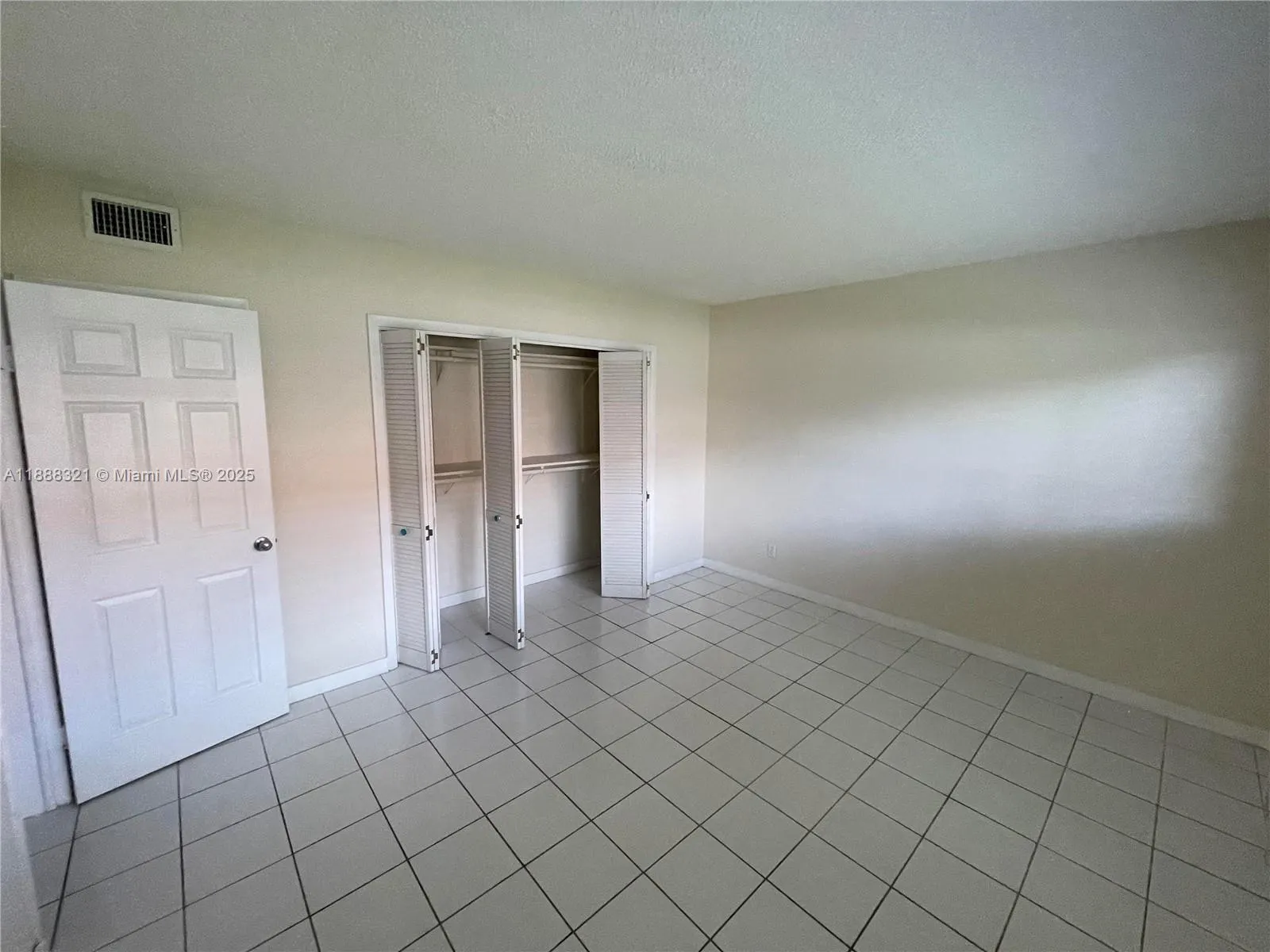 1450 Atlantic Shores Blvd, #109