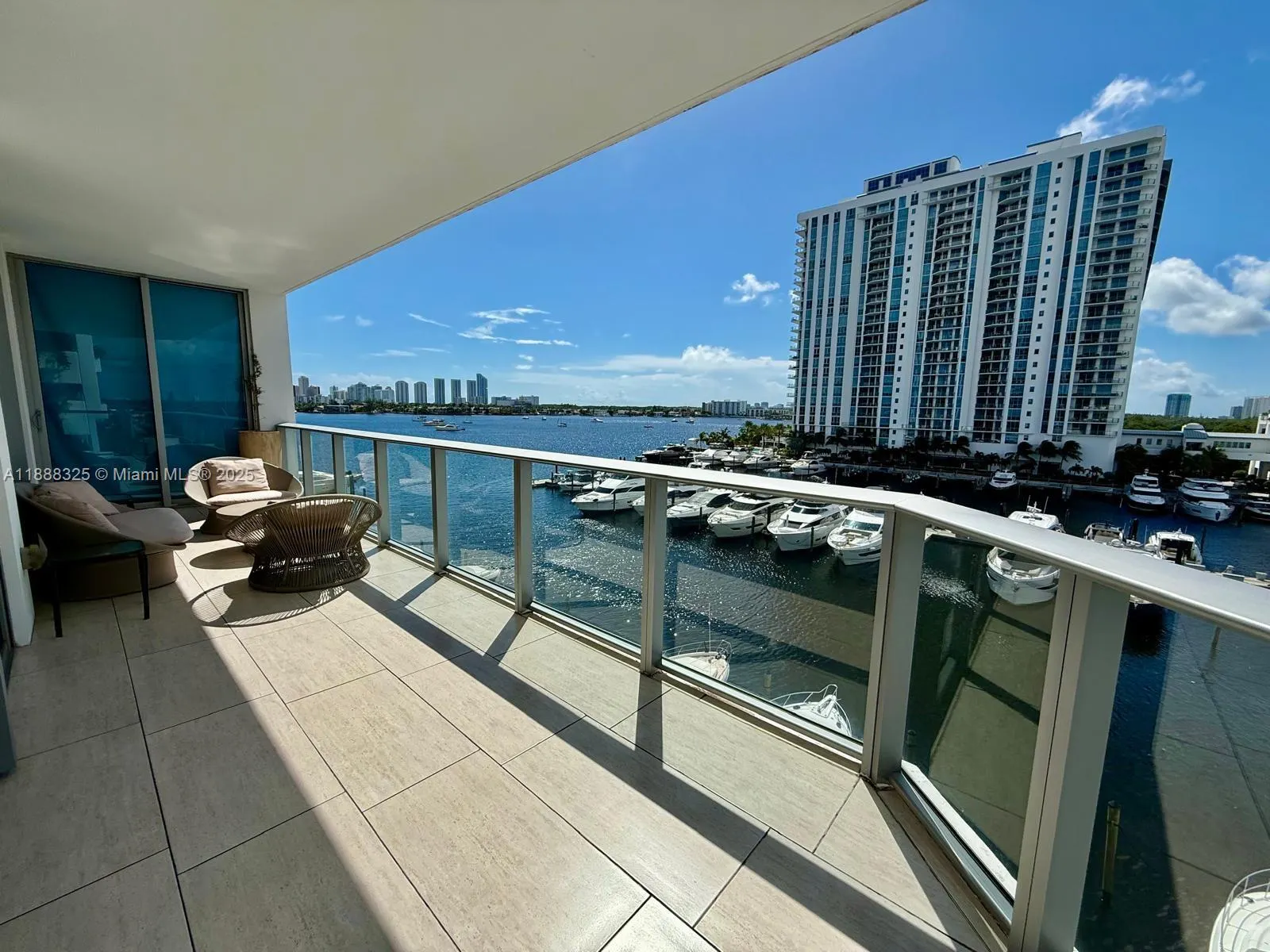 17301 Biscayne Blvd, #501