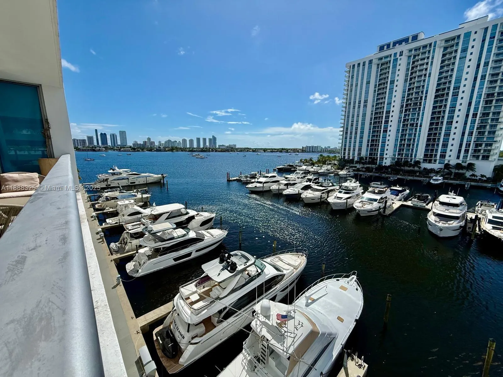 17301 Biscayne Blvd, #501