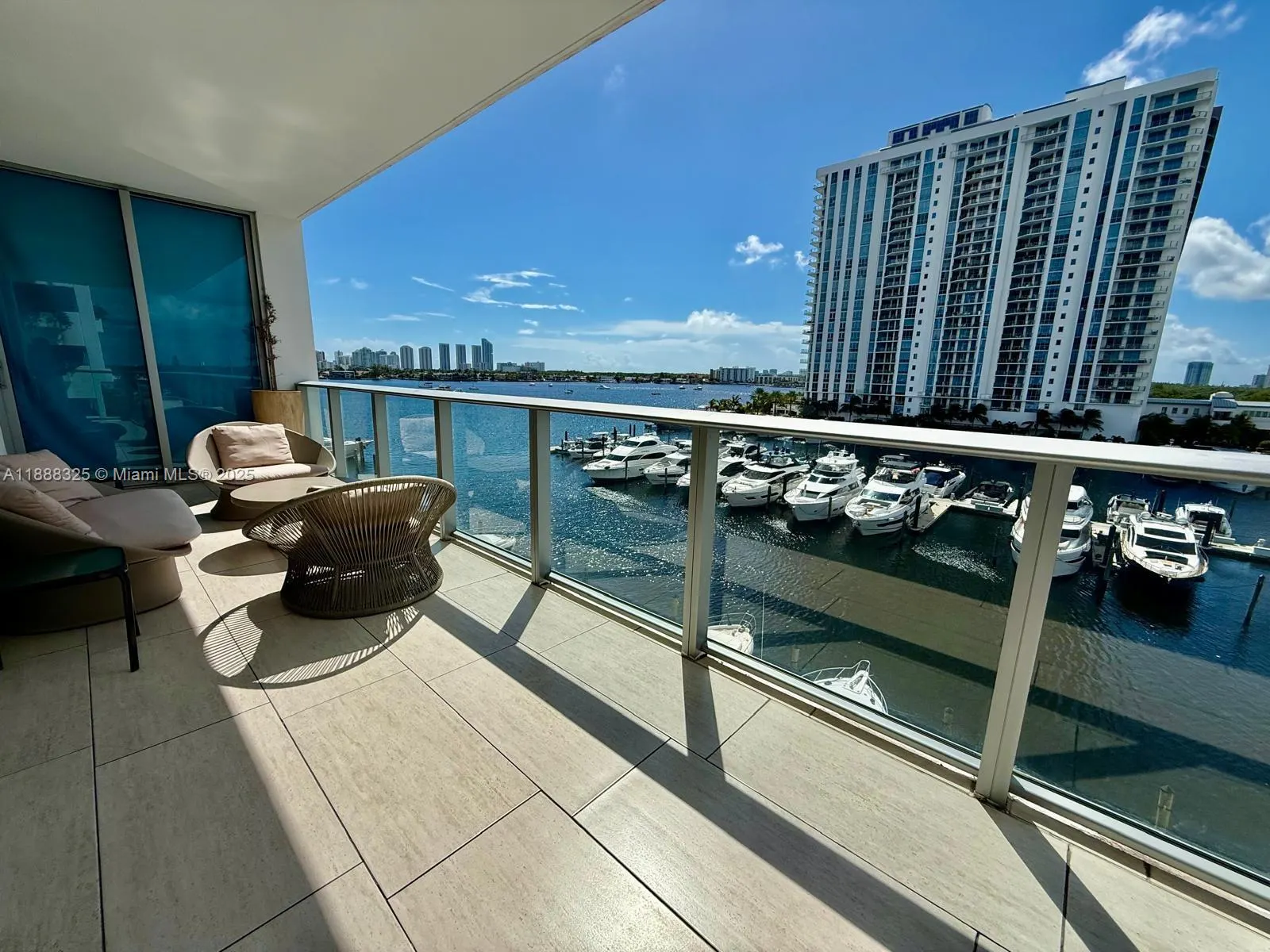 17301 Biscayne Blvd, #501