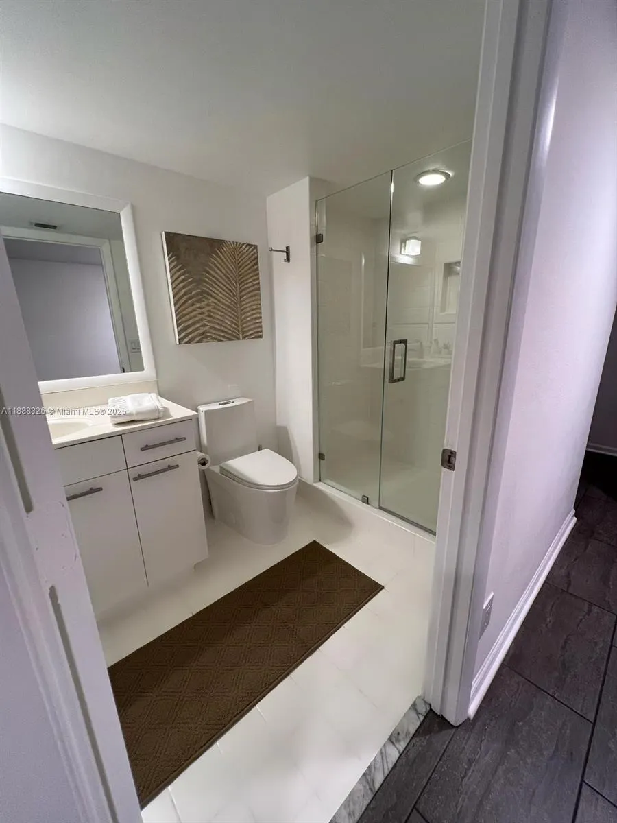 21055 Yacht Club Dr, #606