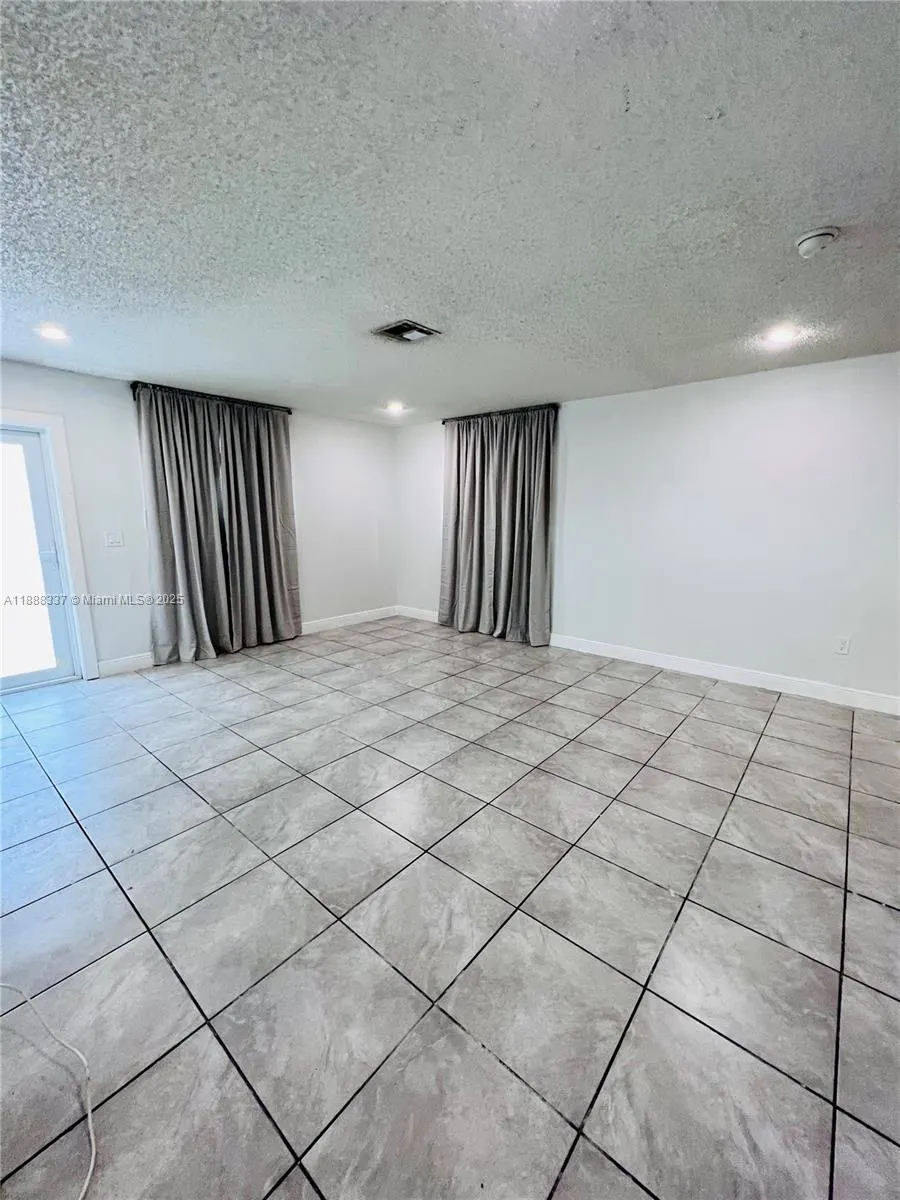 3630 NW 194th Ter