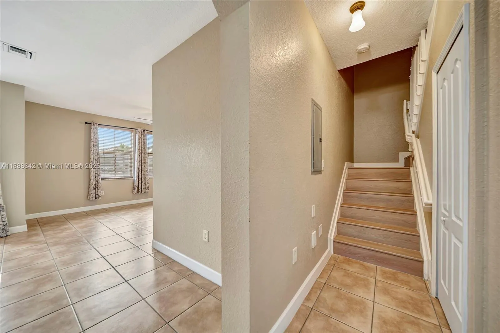 4361 SW 160th Ave, #208