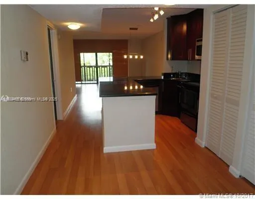1021 Mockingbird Ln, #209