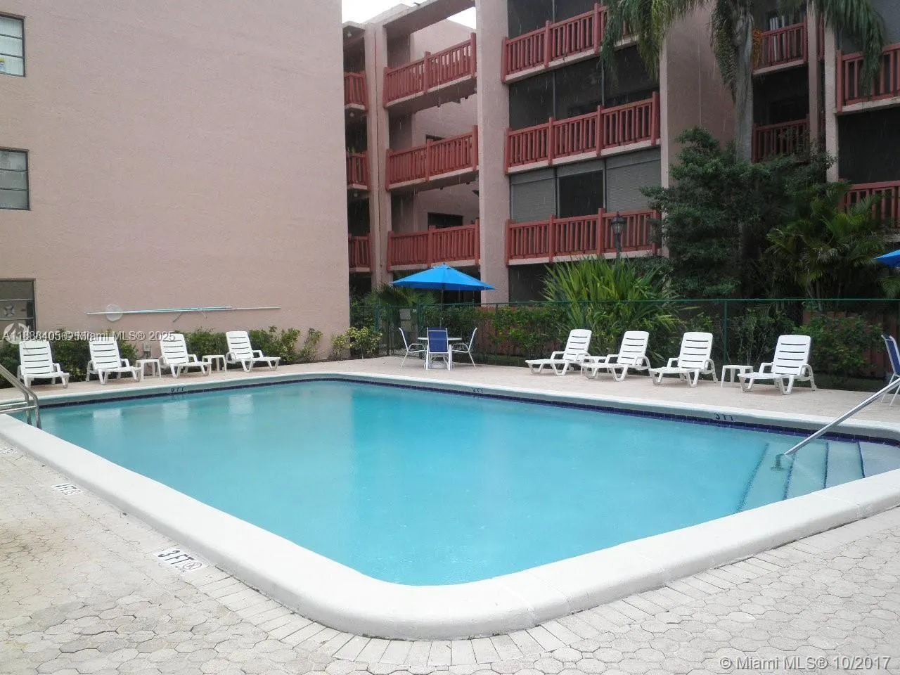1021 Mockingbird Ln, #209