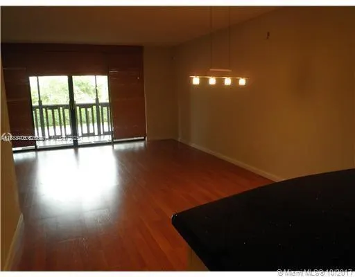 1021 Mockingbird Ln, #209