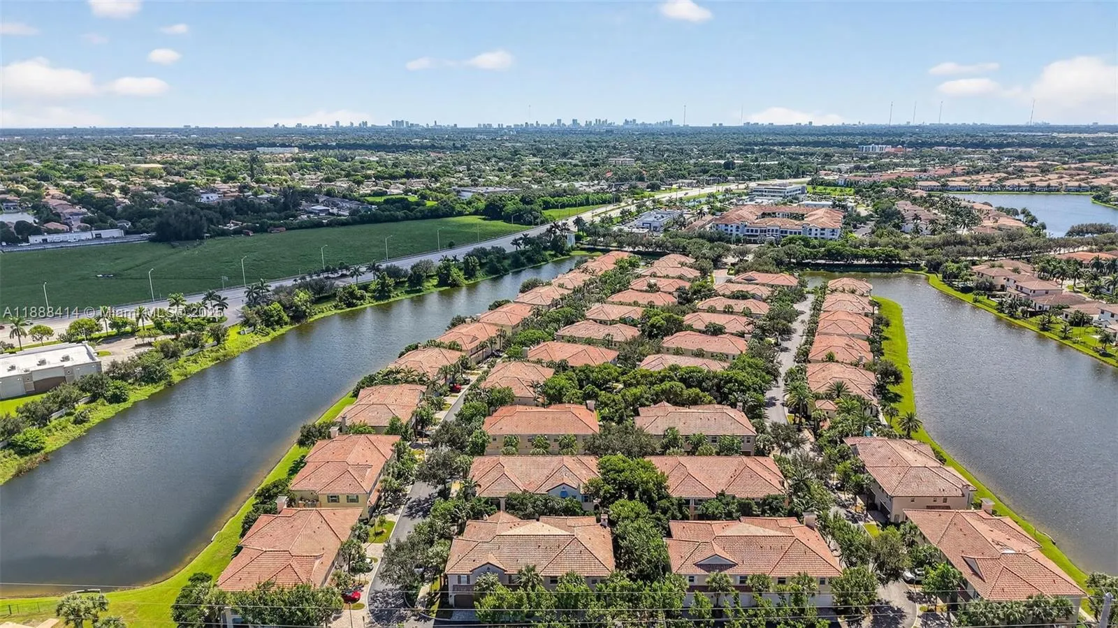 4186 Cascada Cir