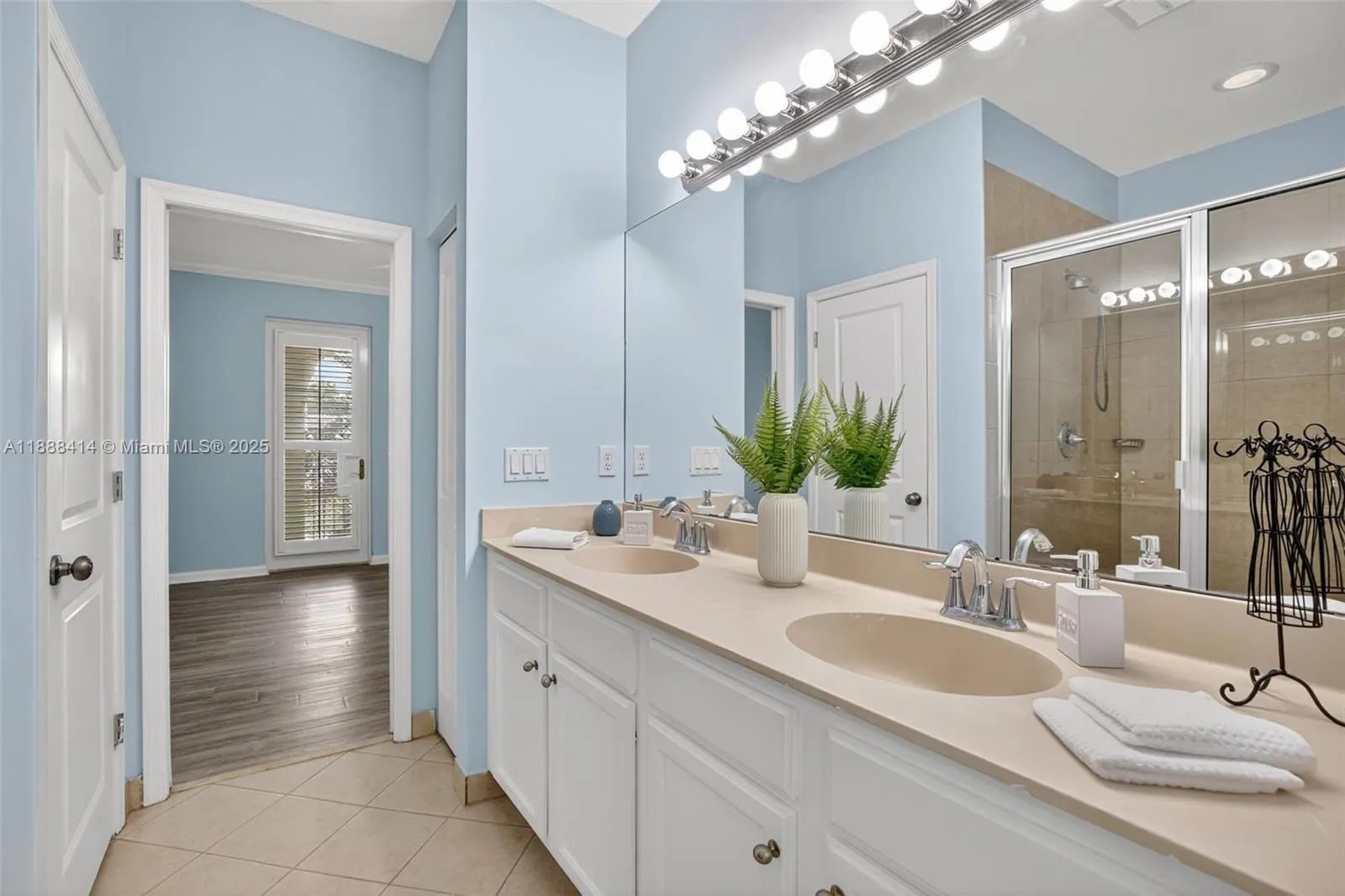 4186 Cascada Cir