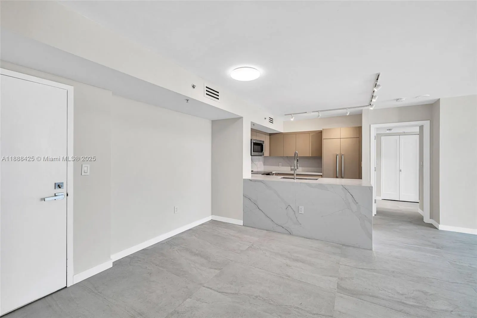 90 Alton Rd, #1103