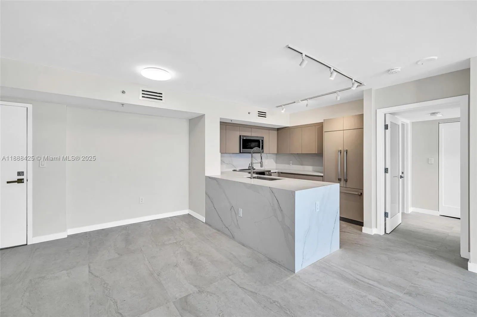 90 Alton Rd, #1103