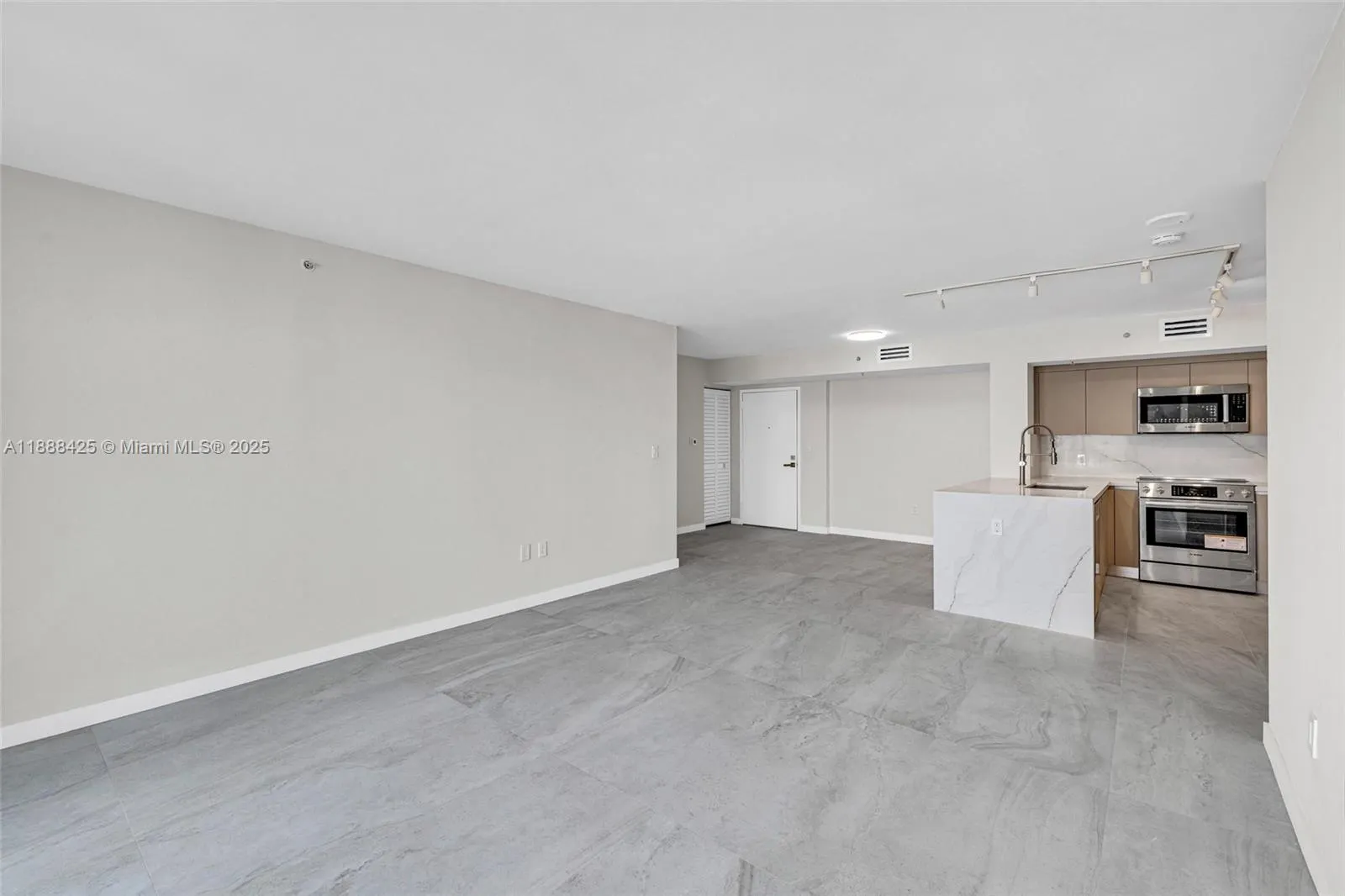 90 Alton Rd, #1103