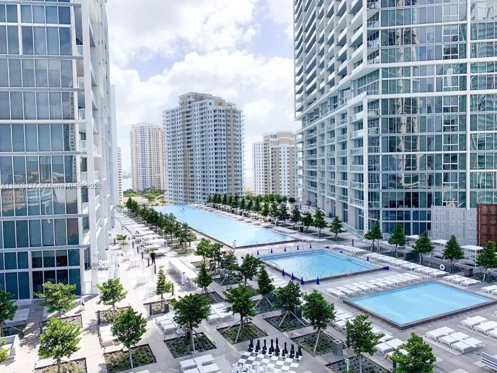 485 Brickell Ave, #3707