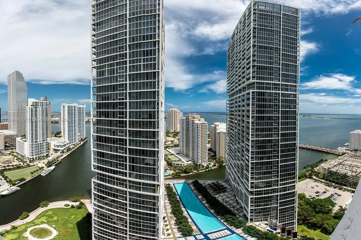 485 Brickell Ave, #3707