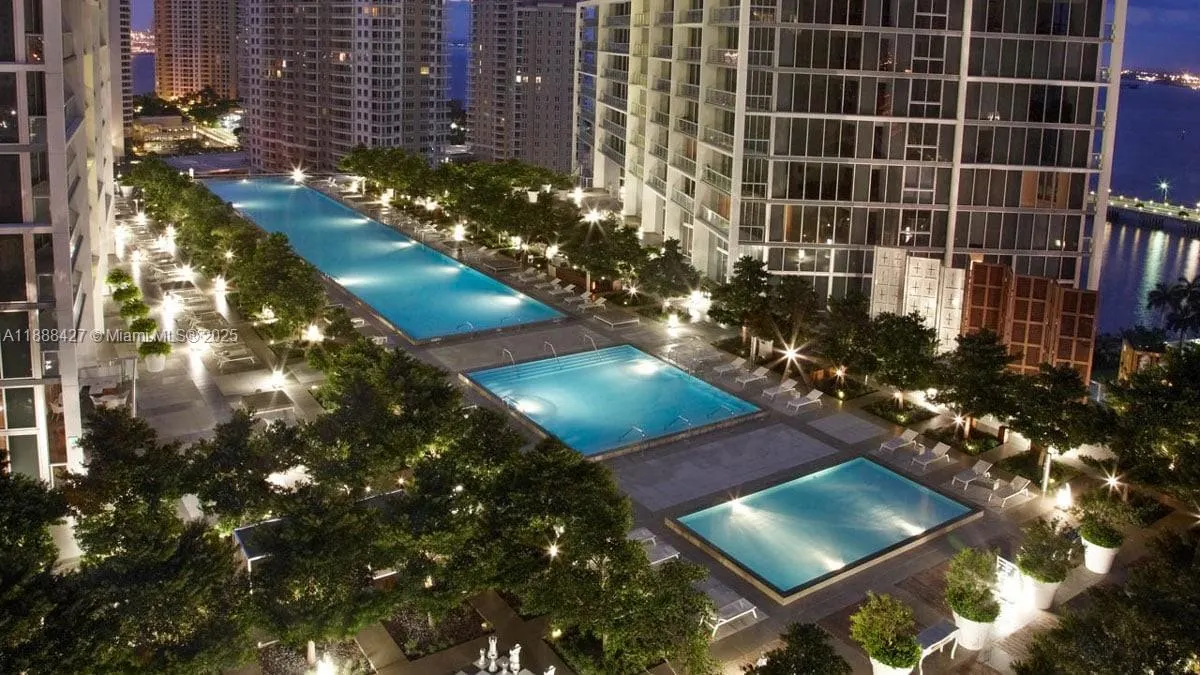 485 Brickell Ave, #3707