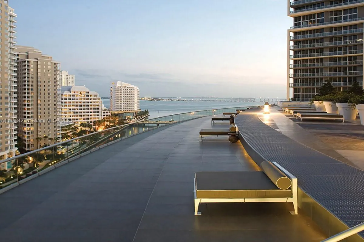 485 Brickell Ave, #3707