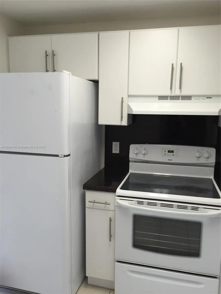 3410 Coral Way, #304