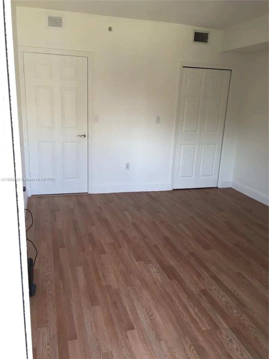 3410 Coral Way, #304