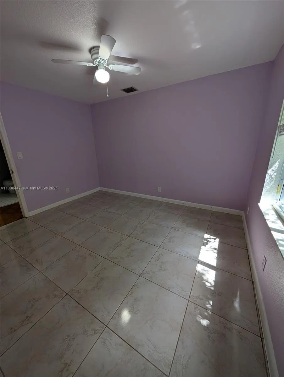 621 S 24th Ave