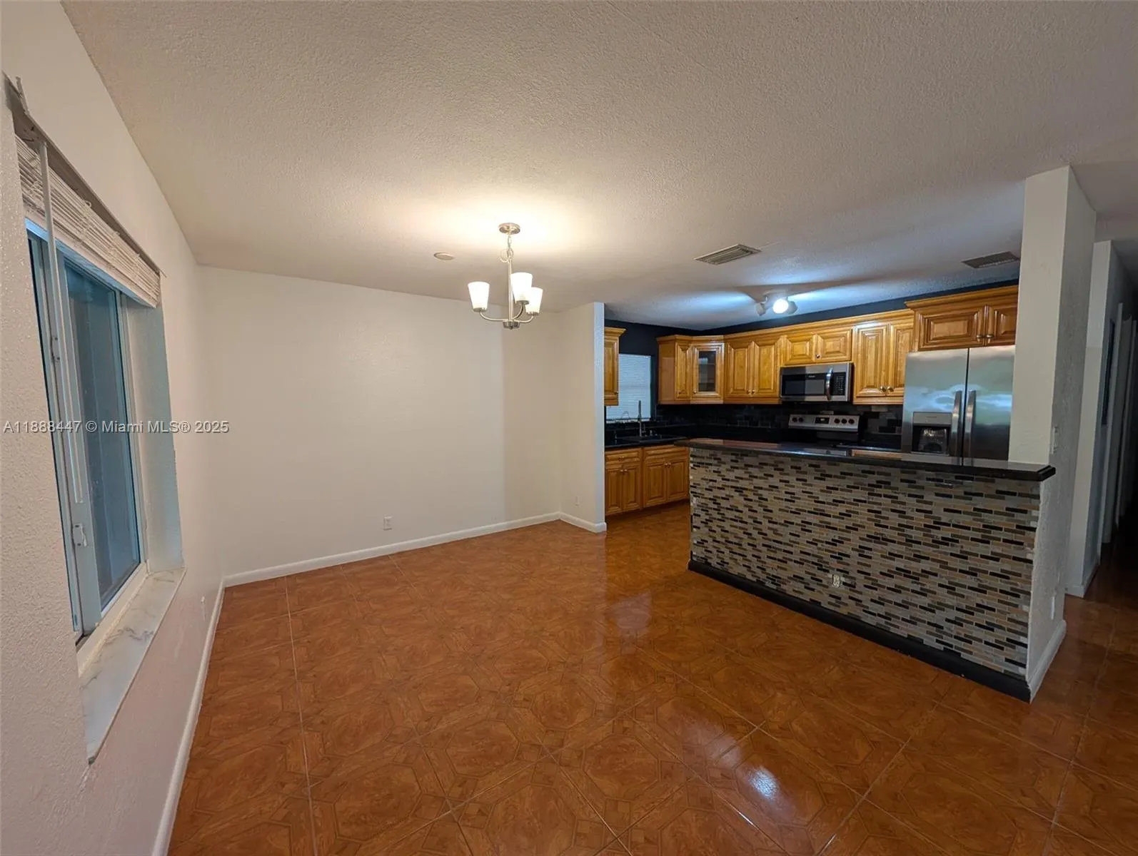621 S 24th Ave