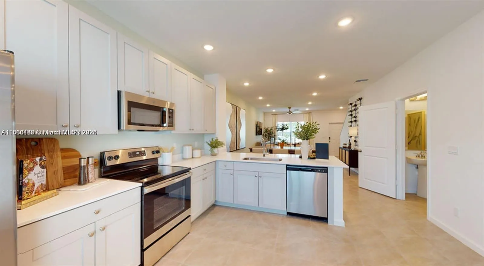 10241 SW Newberry Ave, #B1-Furnished