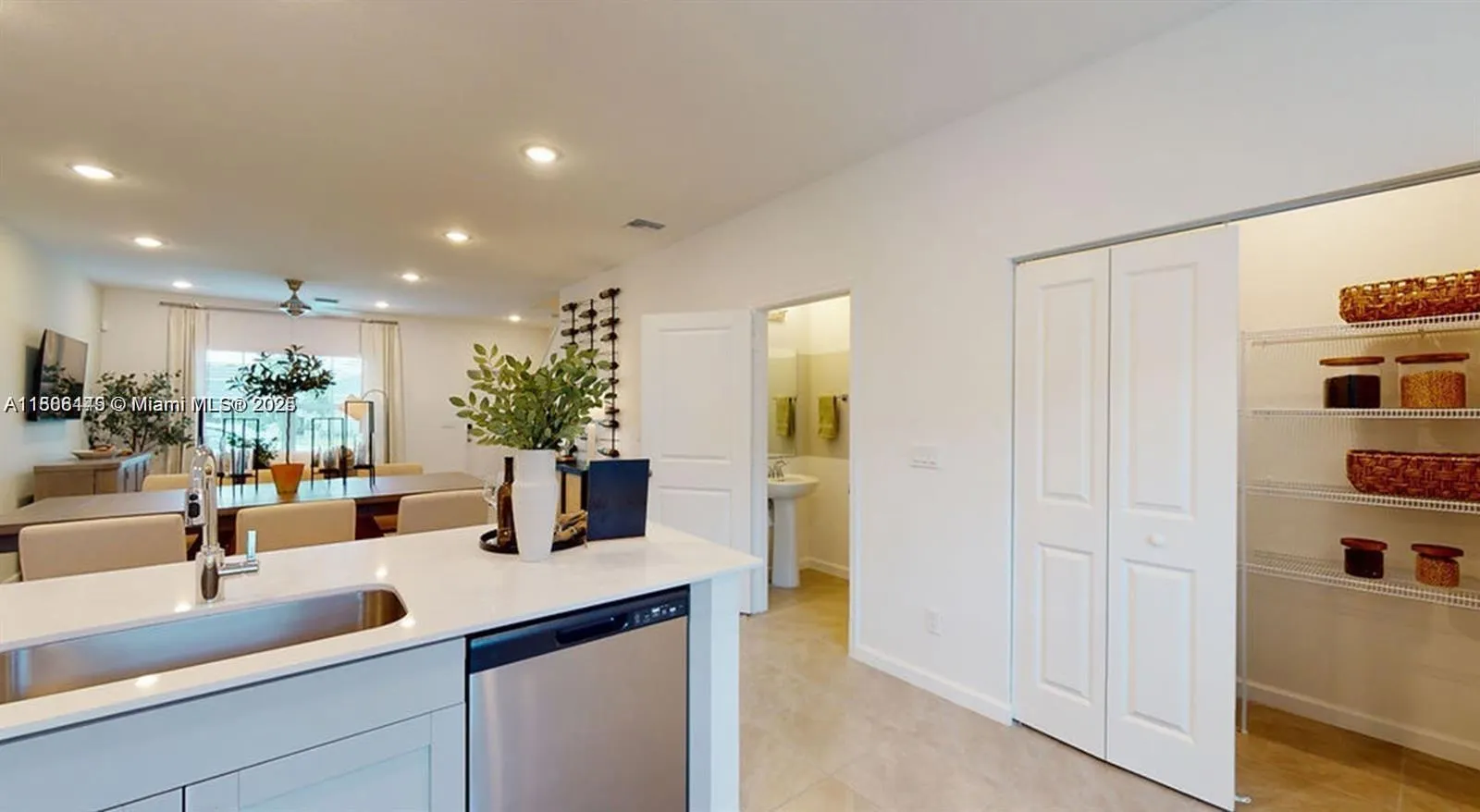 10241 SW Newberry Ave, #B1-Furnished