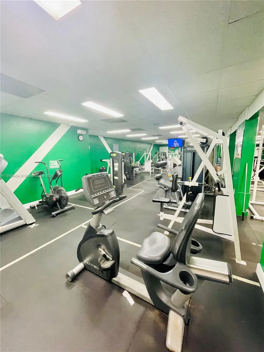 4350 NW 30th St, #233