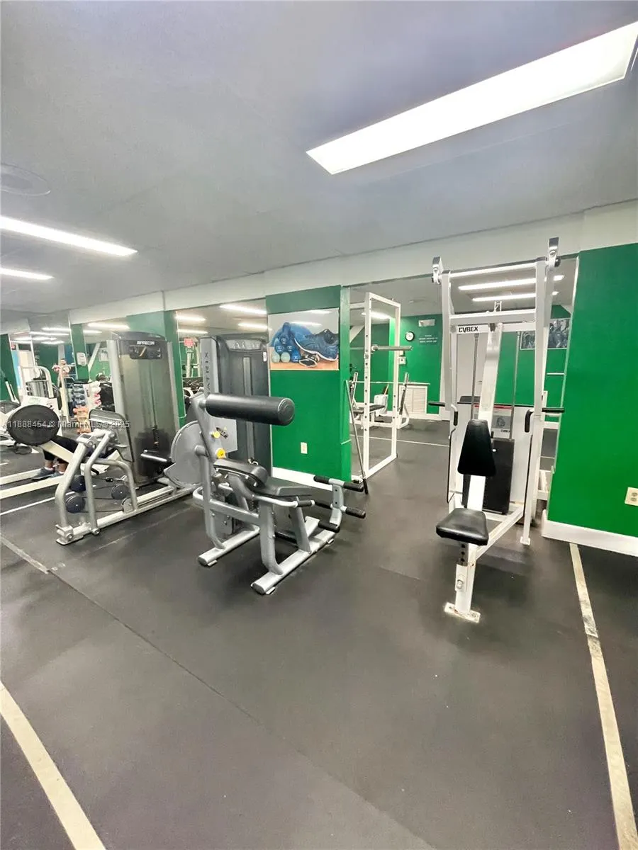 4350 NW 30th St, #233