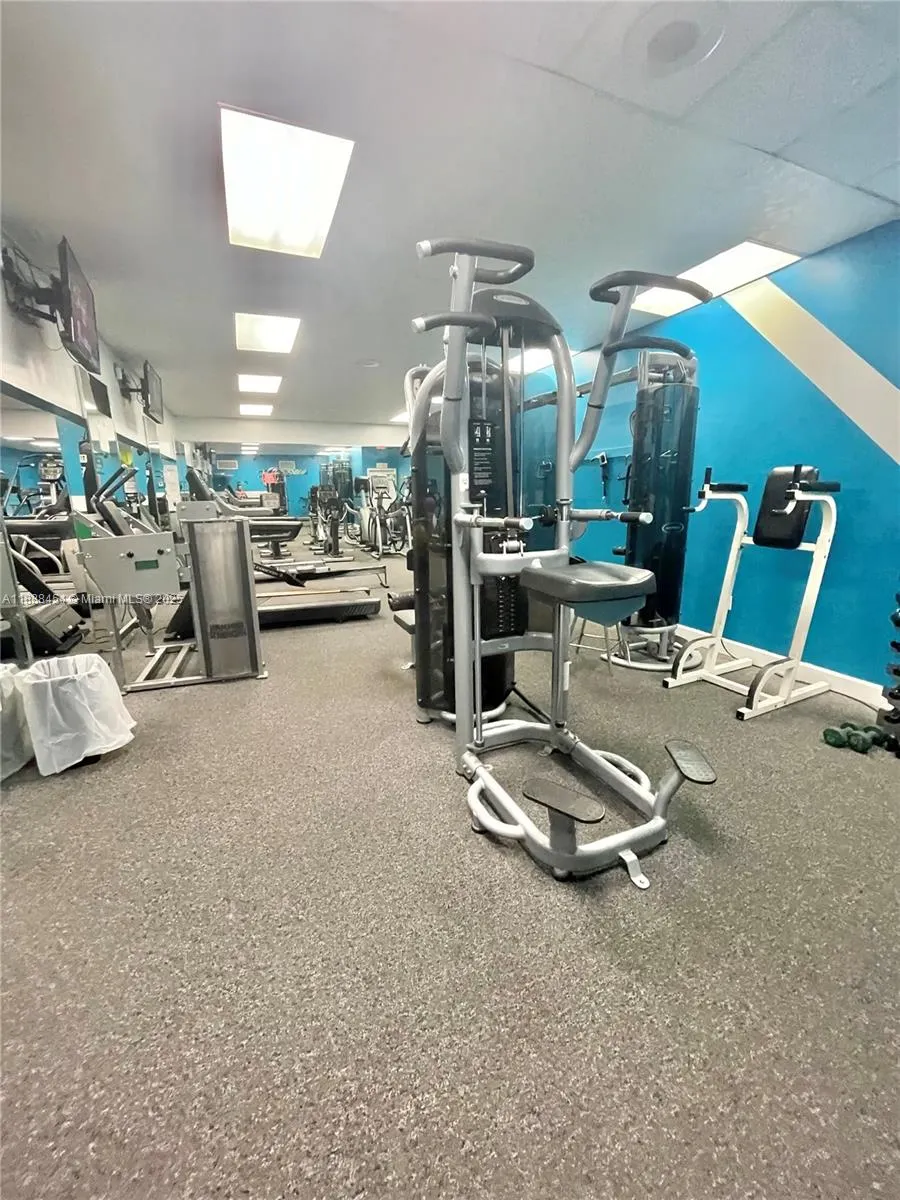 4350 NW 30th St, #233