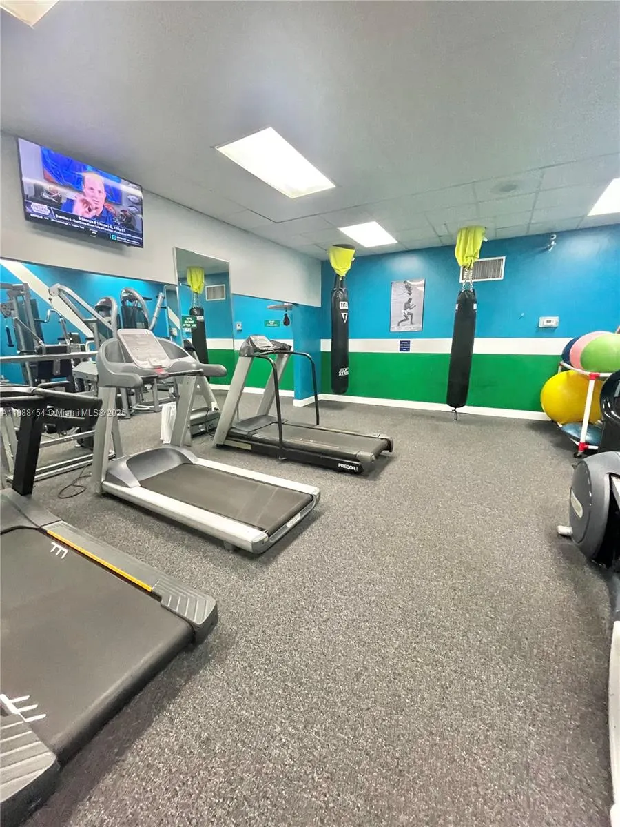 4350 NW 30th St, #233