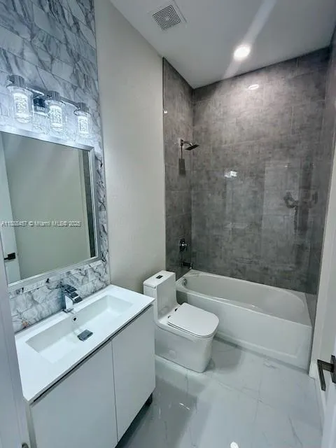 2100 NW 21st Street
